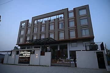 CLARKS INN EXPRESS AYODHYA